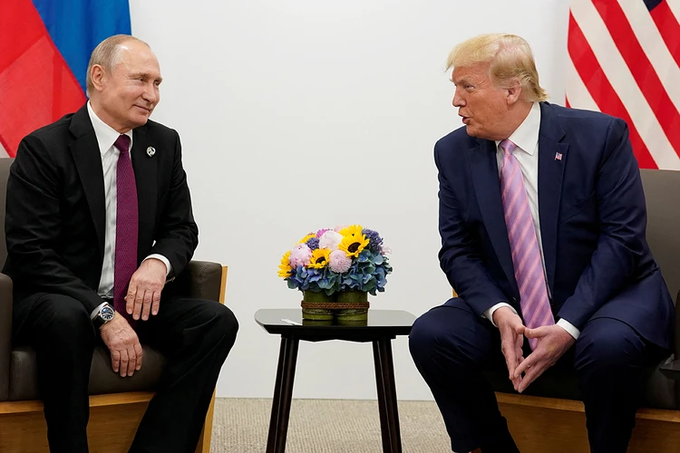 О чем говорят Владимир Путин и Дональд Трамп: Главное о телефонных переговорах