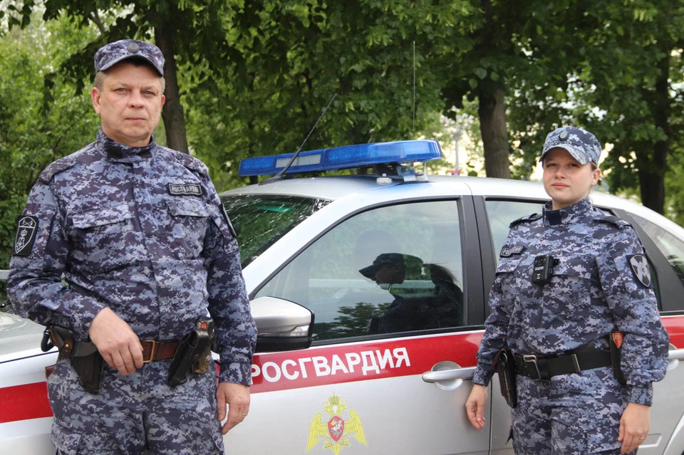 Росгвардейцы оказали доврачебную помощь потерявшему сознание мужчине