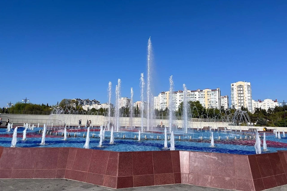 Турбизнес просит чаще рекламировать город-герой на различных площадках, обещая взамен новые маршруты и экскурсии по самым популярным местам Севастополя. Фото: Наталия Мокринская