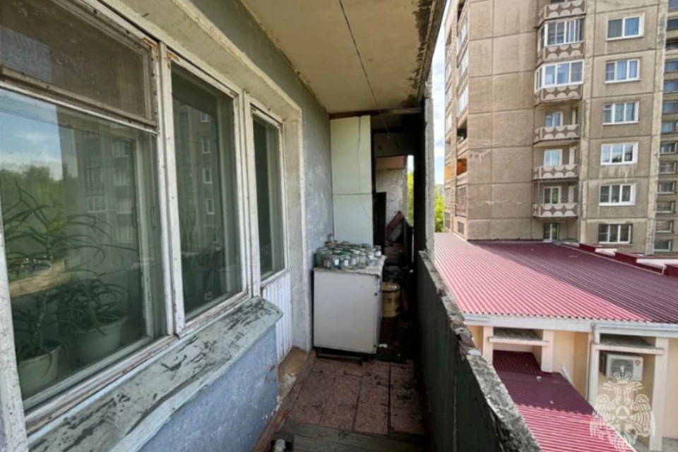 В Ангарске стеклянная банка с водой спровоцировала пожар.