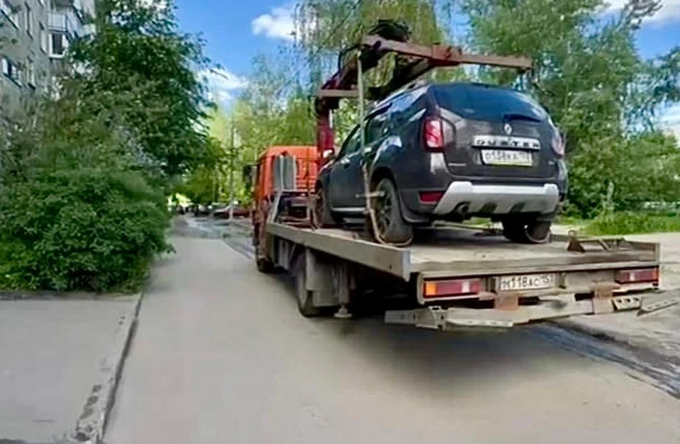 В Нижнем Новгороде за пять месяцев выявили 10 тысяч случаев парковки на газонах.