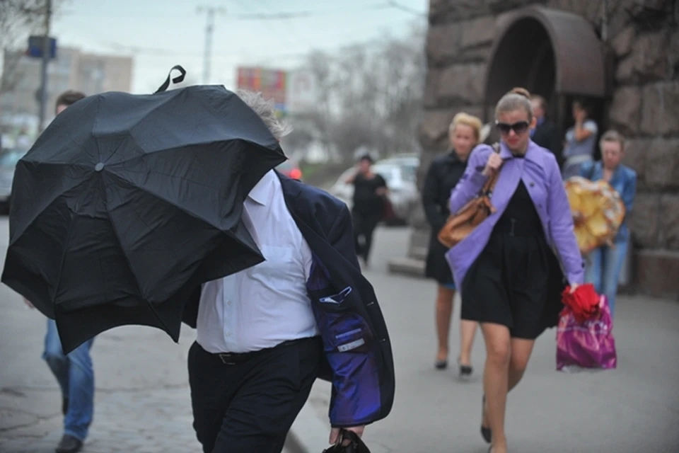 Порывы ветра могут достигать 21 метра в секунду.