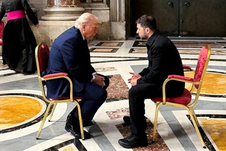 Зеленский готовит Трампа к большому шоу на переговорах: Чем отвечает Россия на ложь и провокации Украины