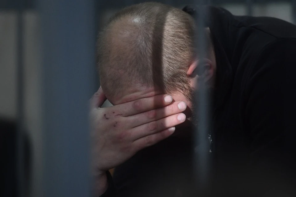 Свердловчанин ударил кулаком в лицо пенсионера