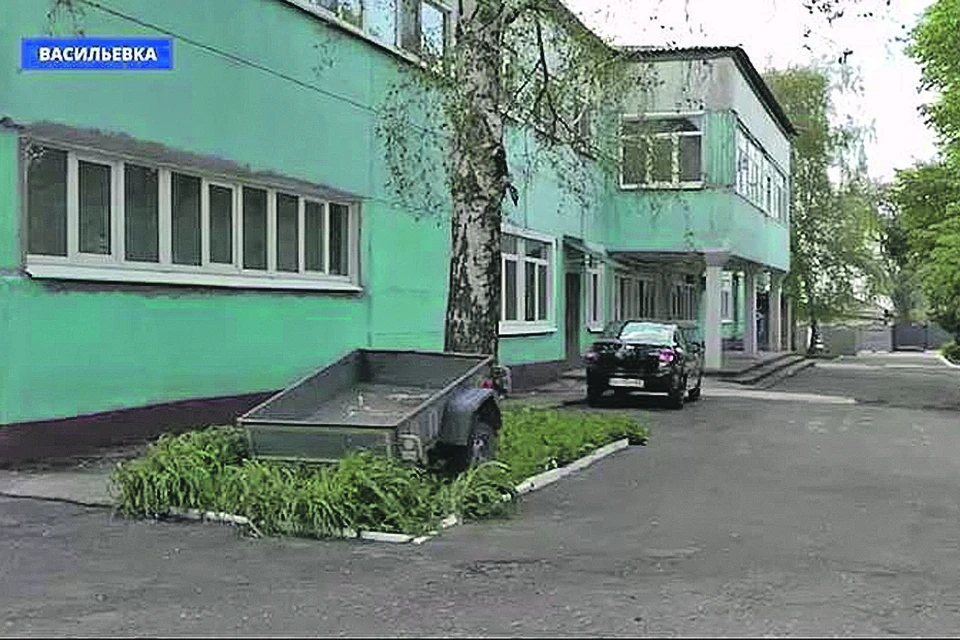 Сегодня детский сад посещают около 100 детей.