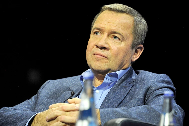 Валентин Юмашев поздравил «Комсомольскую правду» с юбилеем