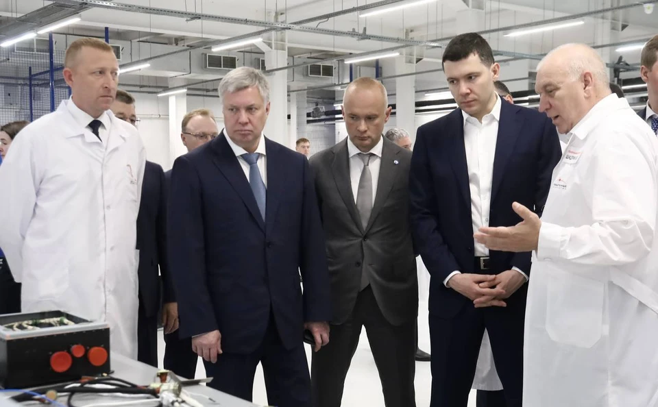 В Ульяновской области встретили главу промышленности и торговли РФ Алиханова. ФОТО: тг-канал Алексея Русских