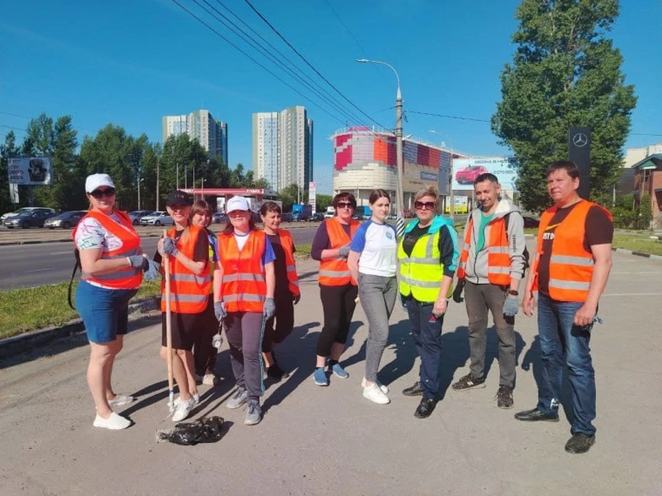 3400 человек приводили Ульяновск в порядок в последнюю санпятницу весны. ФОТО: тг-канал администрации Ульяновска