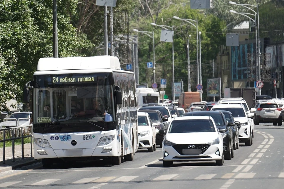 Автобусы будут ждать пассажиров на улице Галактионовской