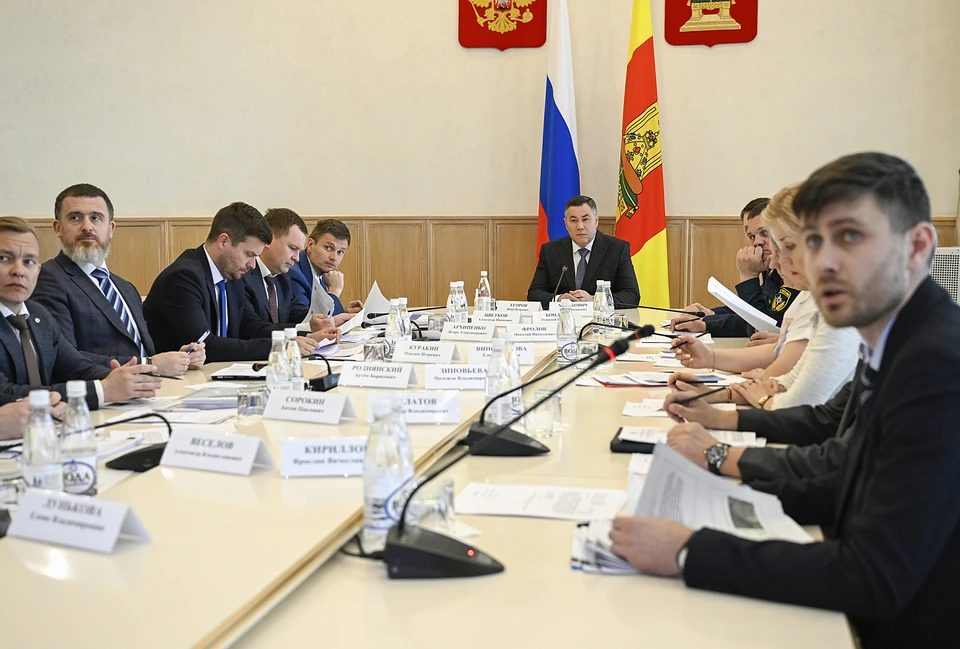 На заседании комиссии.