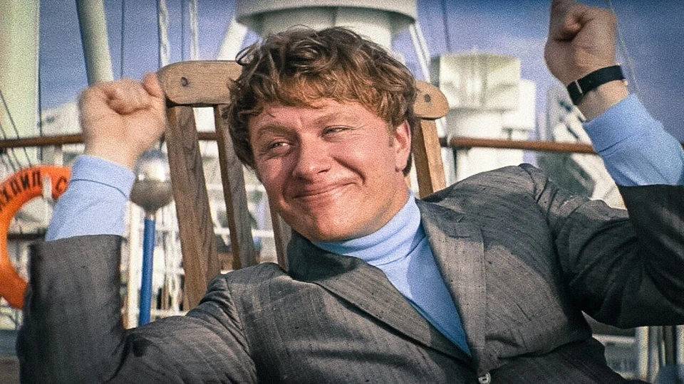 Андрей Миронов умер в 46 лет Фото: кадр фильма "Бриллиантовая рука"