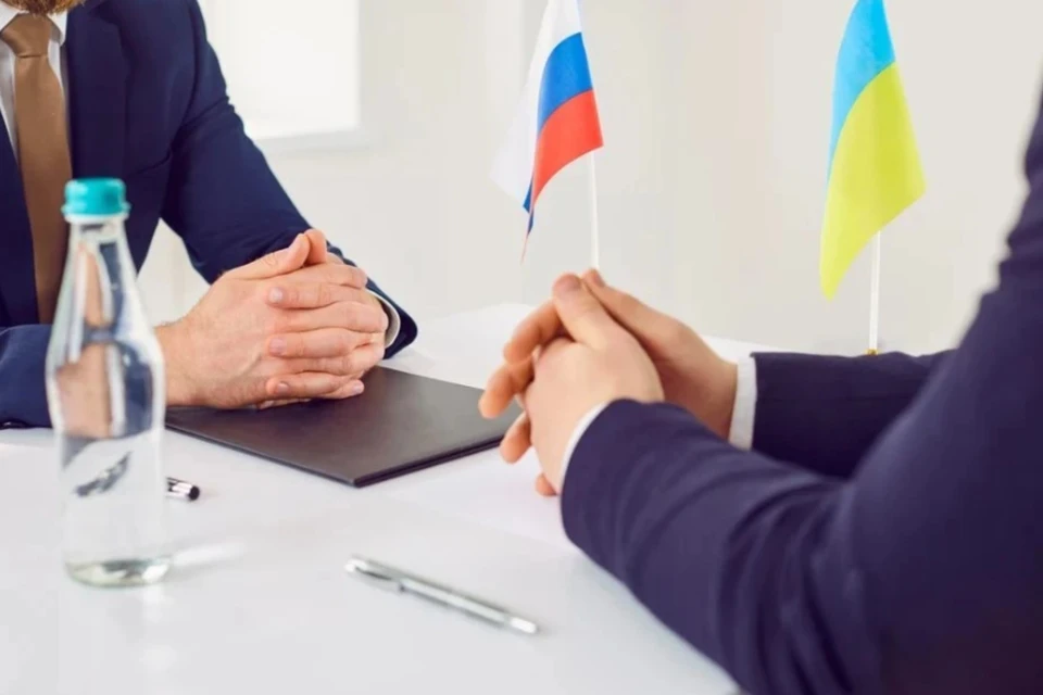 Российская делегация прилетела в Стамбул на переговоры с украинской стороной