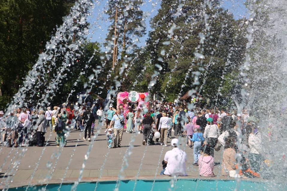 В День защиты детей в Новосибирский зоопарк пришли 35 тысяч человек. Фото: Мэрия города Новосибирска