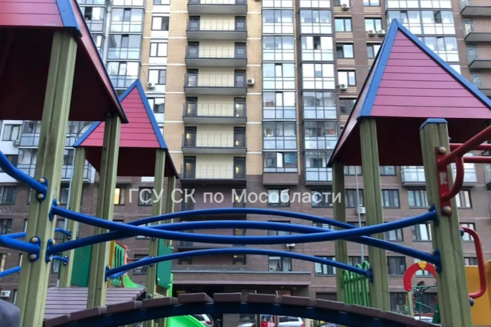 В Балашихе девочка получили серьезные травмы на детской площадке
