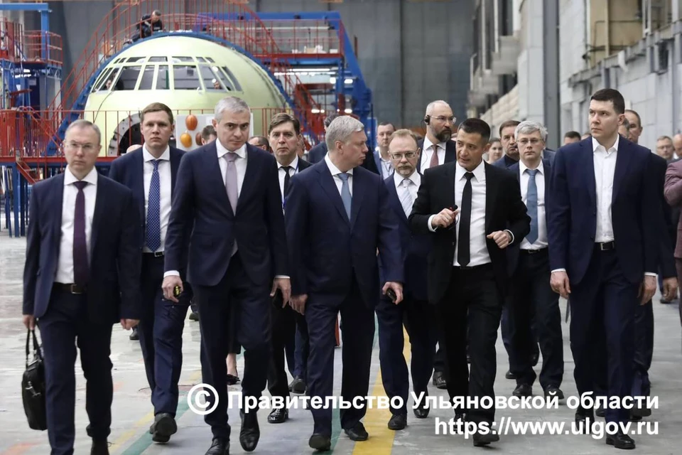 Глава Минпрома России пообещал поддержку ульяновскому авиазаводу «Авиастар» | ФОТО: Правительство Ульяновской области