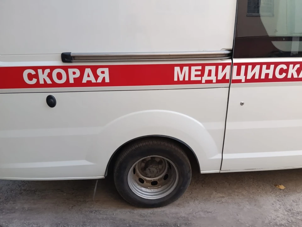 Врач скорой получил удар в лицо от пациента, ему диагностировали перелом носа.