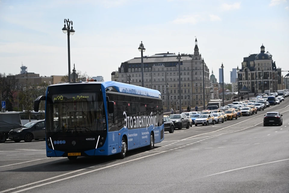 В электробусе показали тестовое оповещение пассажиров в случае ЧС