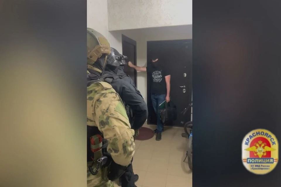 В Красноярске задержали 17-летнего подростка. Стоп-кадр видео