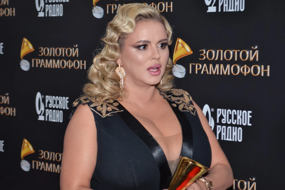 Анна Семенович.