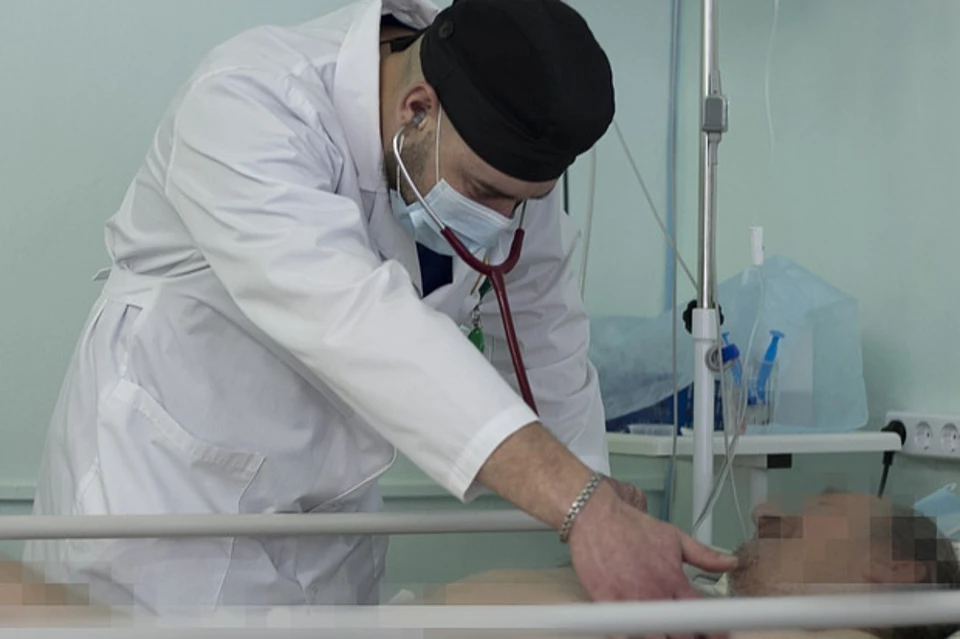 В жару следует избегать нагрузок и алкоголя. Иначе есть риск оказаться в больнице. Фото: минздрав Кировской области