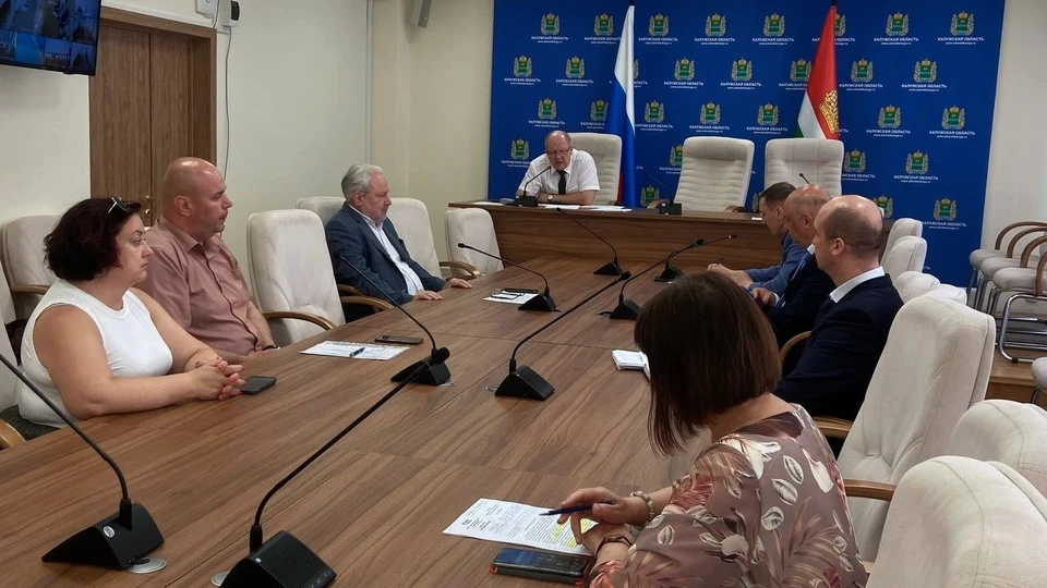 В Калуге состоялось рабочее заседание, посвященное решению проблемы непогашенных долгов за использованные энергоресурсы.