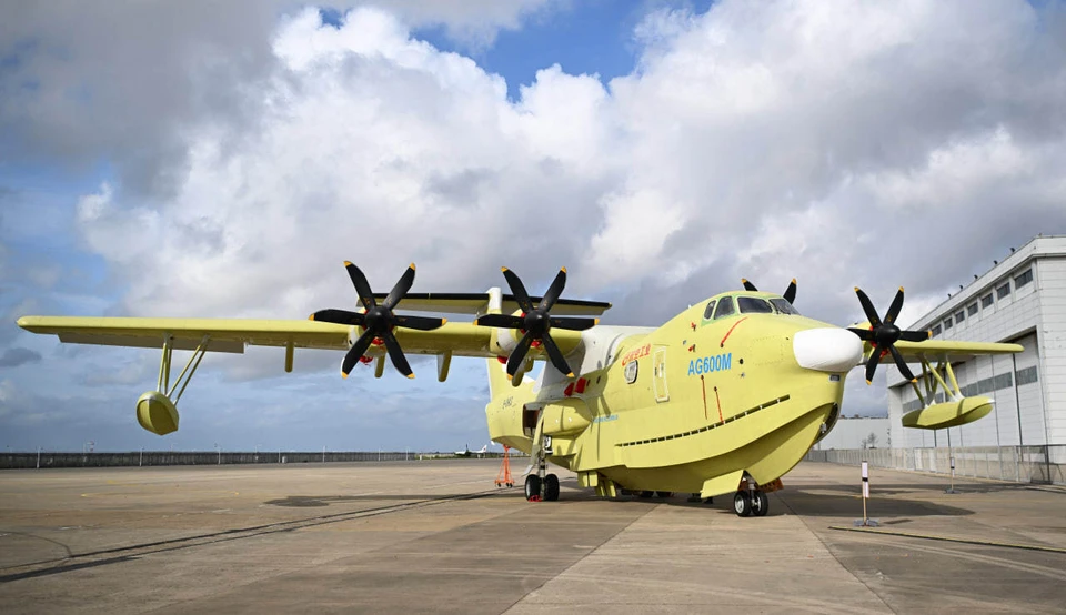 Китай начал серийное производство крупнейшего в мире самолёта-амфибии AG600