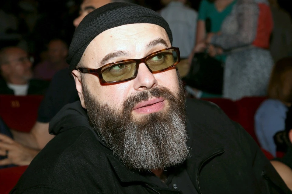 Продюсер Фадеев заявил, что вернулся из Франции в Россию из-за песни Розенбаума