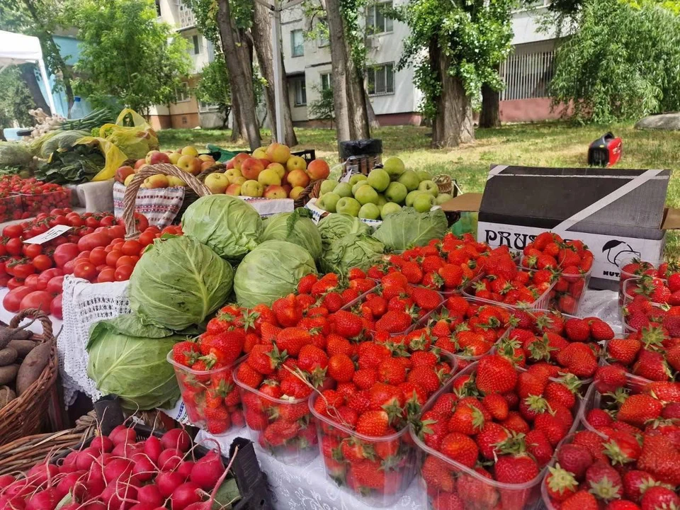 На ярмарках в Кишиневе можно найти местную продукцию. Фото: соцсети