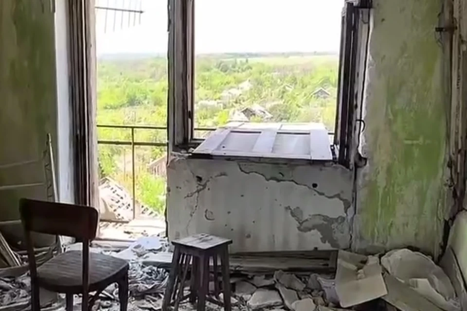 В Попасной многоэтажный дом стал огневой точкой. ФОТО: скриншот с видео ОНФ