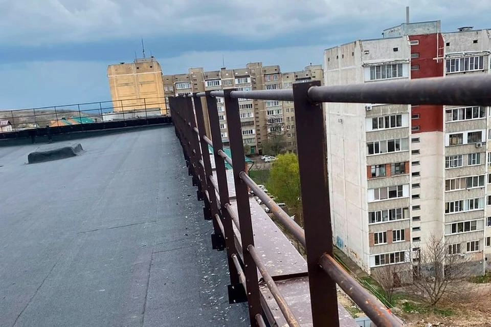 В Лермонтове на Ставрополье завершили капитальный ремонт крыши пятиэтажки. Фото: фонд капитального ремонта Ставрополья