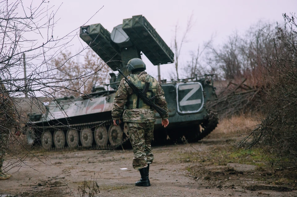 Видео встречи вернувшихся из плена российских военных опубликовало Минобороны