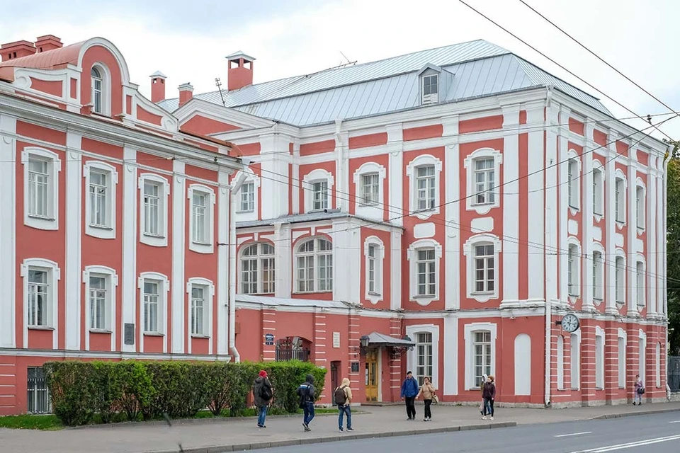 Число бюджетных мест составляет 48 тысяч.