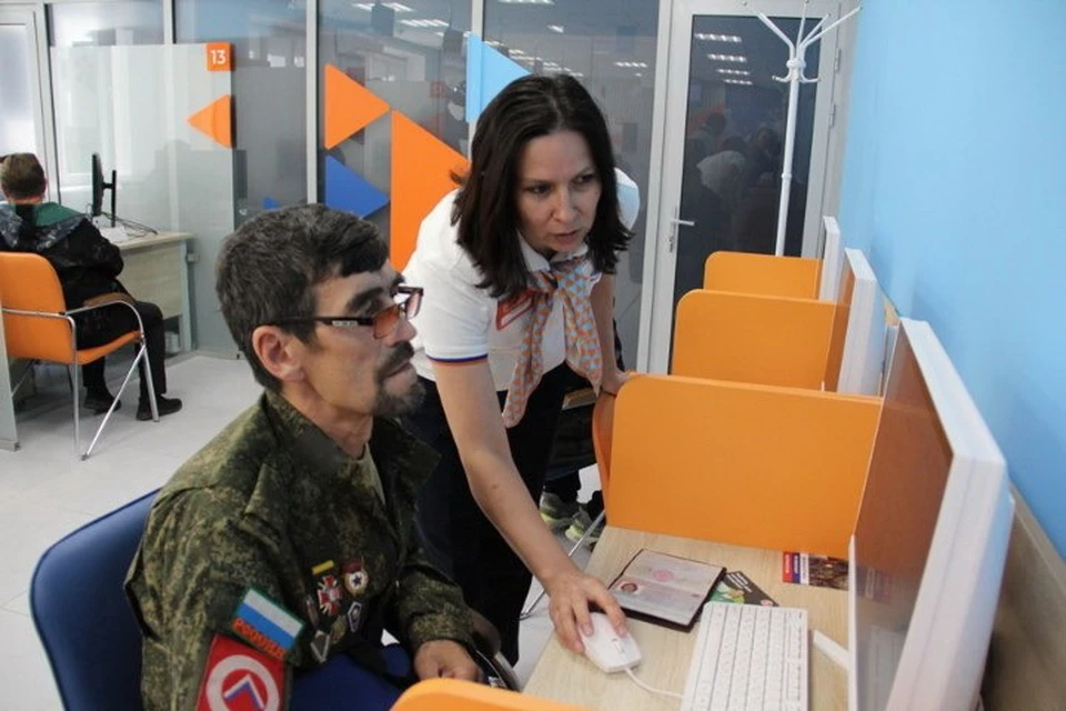 При трудоустройстве ветеранов СВО работодателям частично компенсируются затраты на заработную плату. Фото: Филиал Фонда «Защитники Отечества» в ДНР