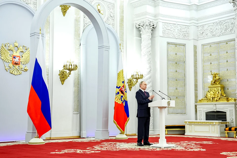 Президент заверил - невзирая на все траты Запада, Россия на их фоне не ослабеет.