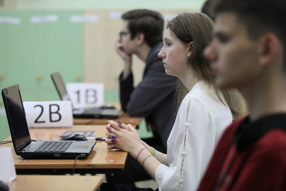 Новосибирские выпускники 24 июня узнают результаты ЕГЭ по информатике и иностранным языкам.