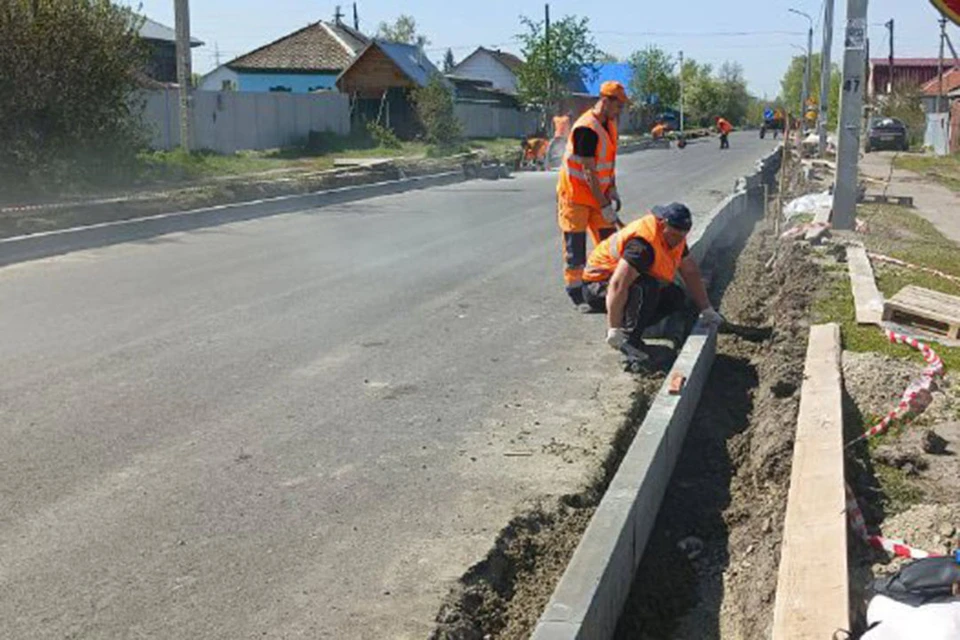 Дороги в Новоалтайске ремонтируют в рамках нацпроекта