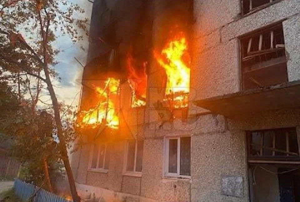 Взрыв газовых баллонов произошел ночью. Фото: читатель «КП»