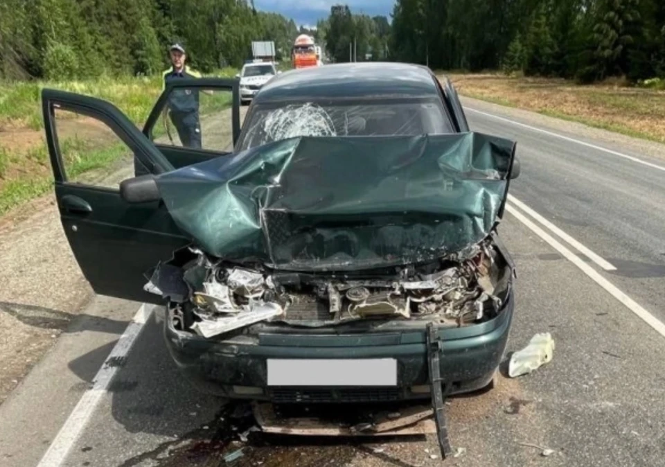 Авария произошла около 7:20 на автодороге Киров - Малмыж - Вятские Поляны. Фото: ГАИ по Кировской области
