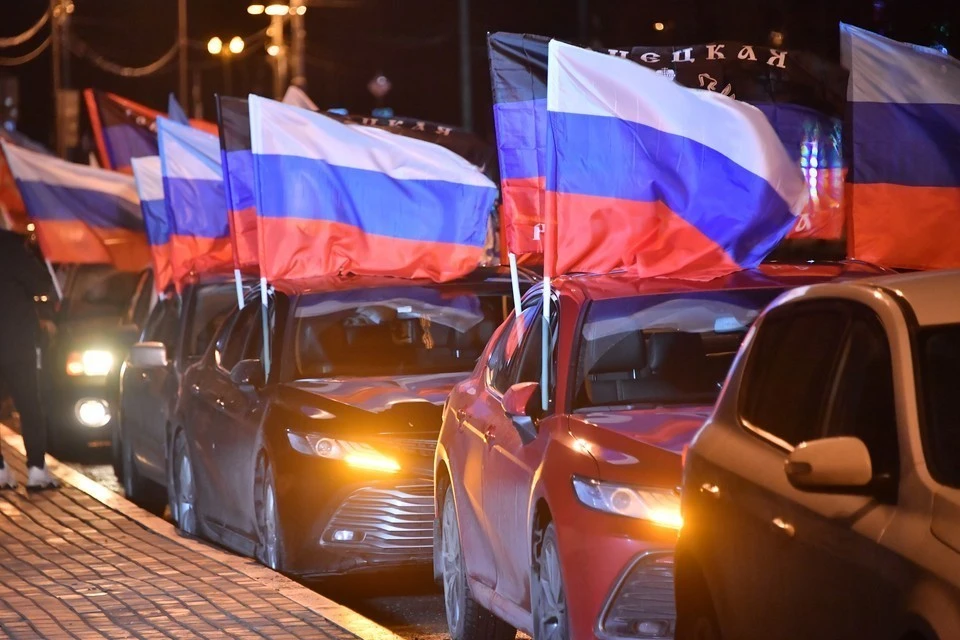 В общей сложности участие приняли около 150 автомобилей