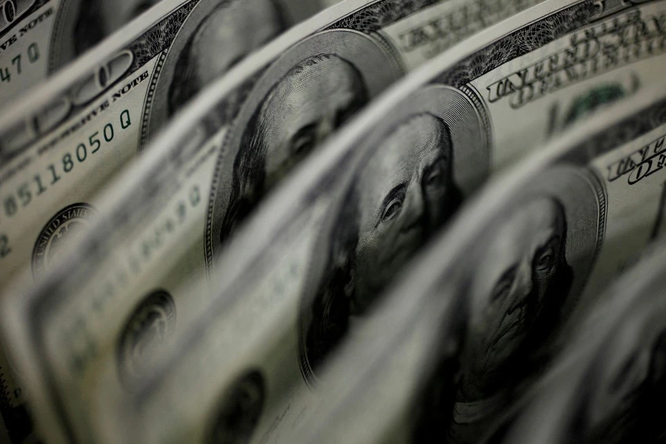 FT: Доллар США пережил худшие полгода за последние 50 лет