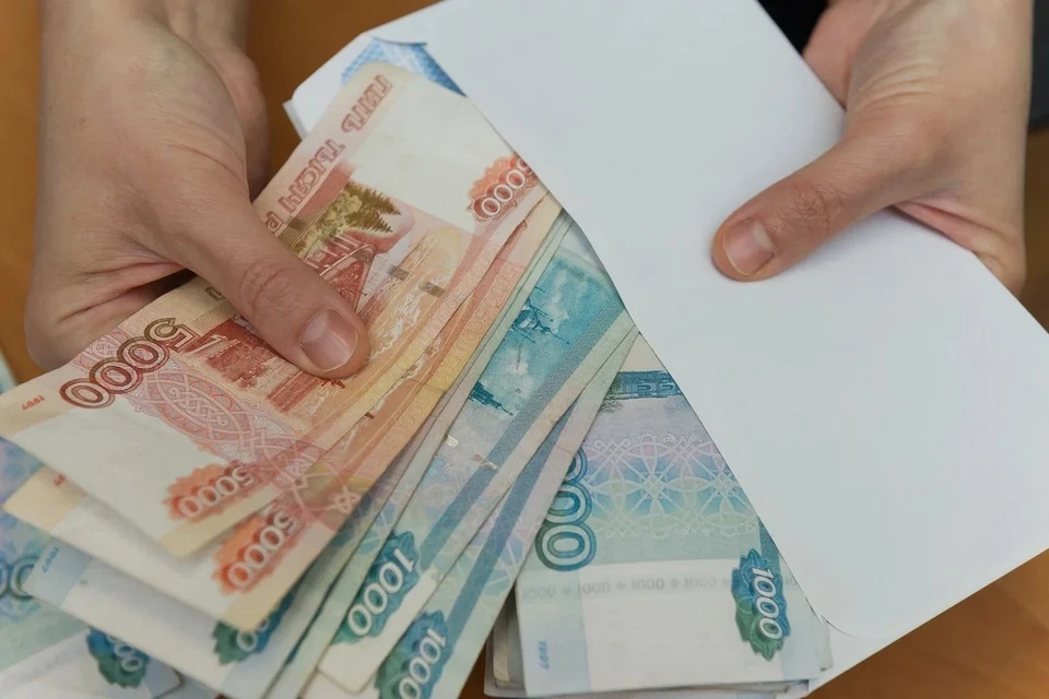С управляющей компании в Новосибирске взыскали более 834 тысяч рублей после травмирования ребенка на горке.