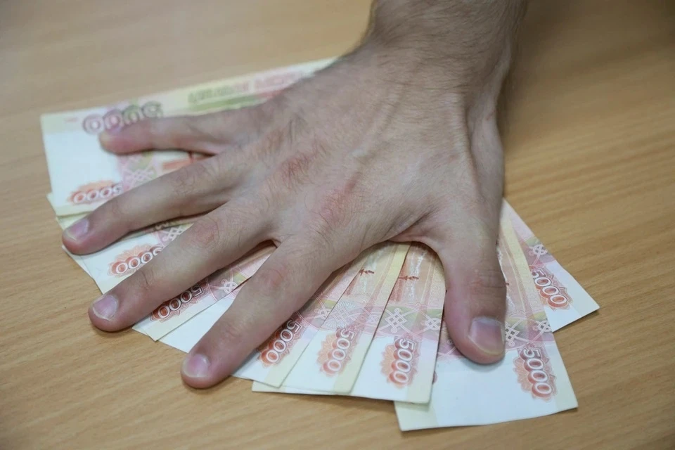 Житель Коми заплатил 146 тысяч рублей за незаконную рубку елок и берез