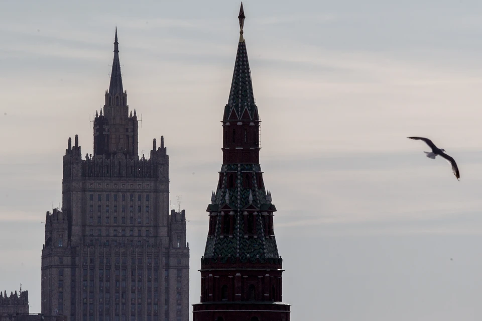 МИД РФ потребовал от Баку немедленного освобождения российских журналистов