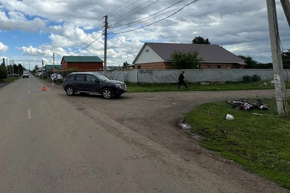 В результате ДТП несовершеннолетний водитель с различными травмами был госпитализирован.