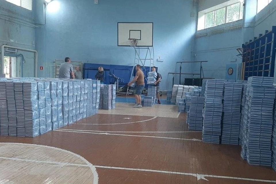 Более 200 тысяч новых учебников закупили в этом году для школ Ярославской области.
