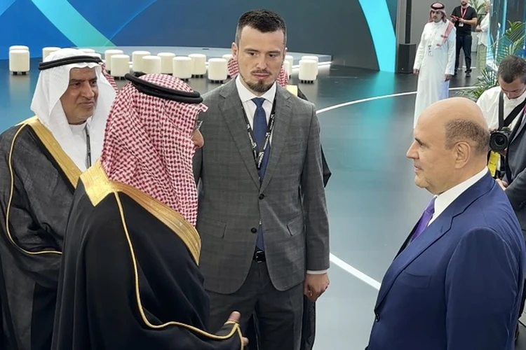 Мишустин посетил главную промышленную выставку страны в Екатеринбурге