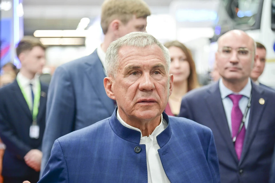 По словам Минниханова, с каждый годом агровыставка становится краше и лучше. Фото: пресс-служба раиса РТ