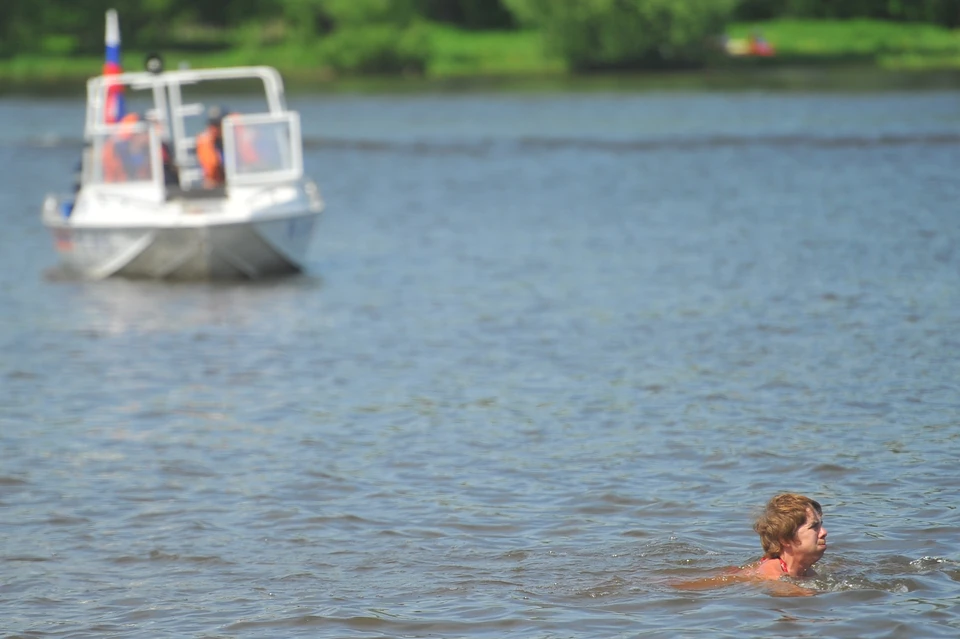 В Башкирии спасатели пришли на помощь 13 отдыхающим у воды.