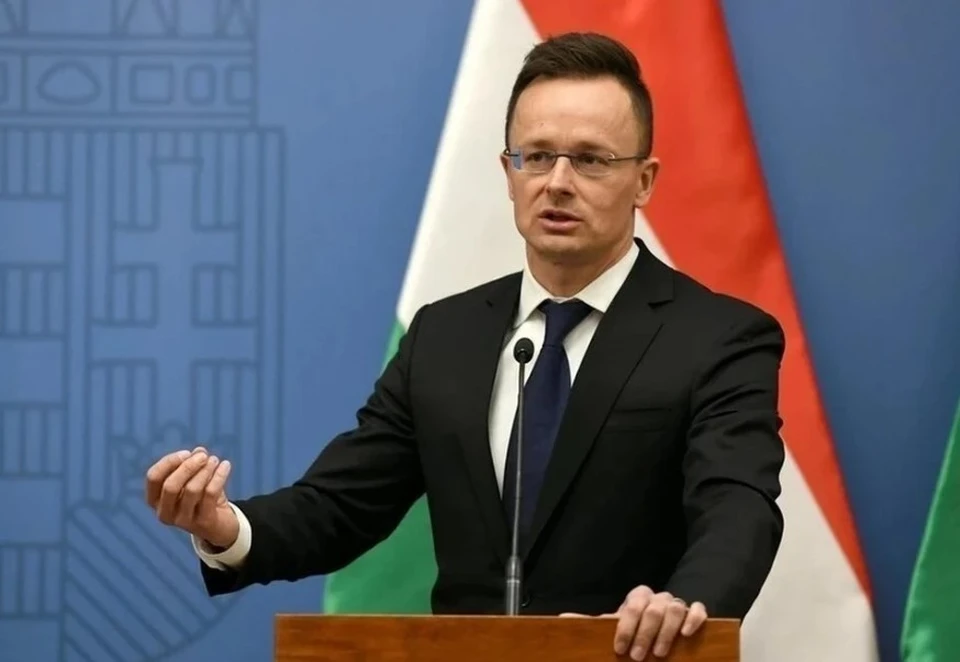 Сийярто заявил, что Венгрия не будет платить за закупки оружия США для Украины