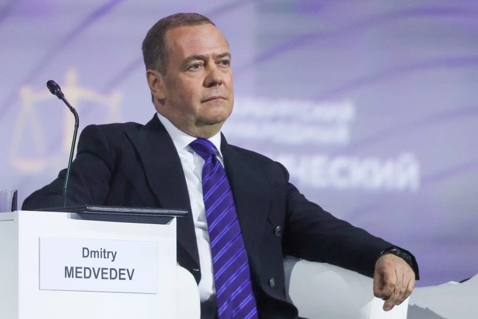 Дмитрий Медведев